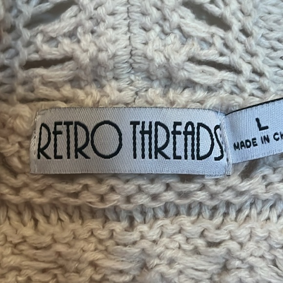 Beautiful open weave long cardigan with fringe bottom - Picture 3 of 5